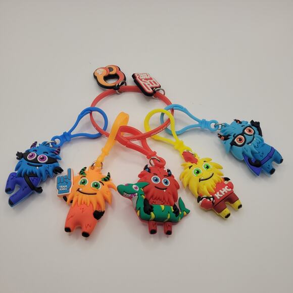 American Heart Association Kids Heart Challenge Keychain Lot 5 Characters Clips - Picture 1 of 6